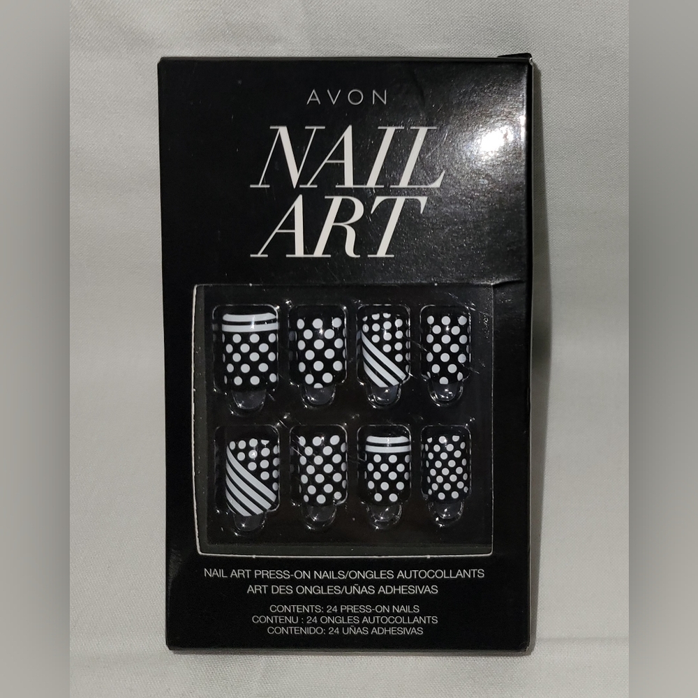 AVON Press-On Nail Art